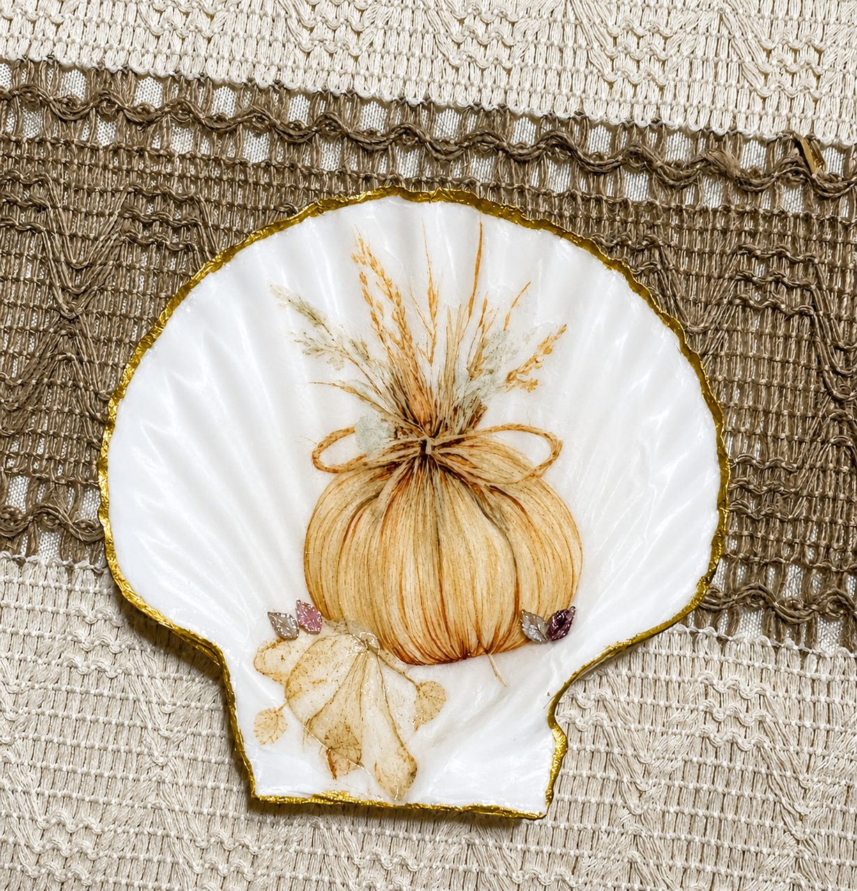 Decaupage Sea Shell - Orange Pumpkin